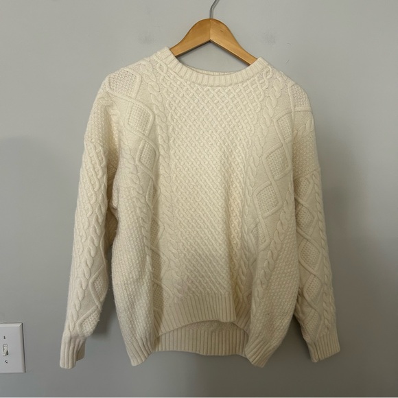 Aritzia Sweaters - Aritzia Sunday Best Cream Chunky Knit Crewneck Sweater